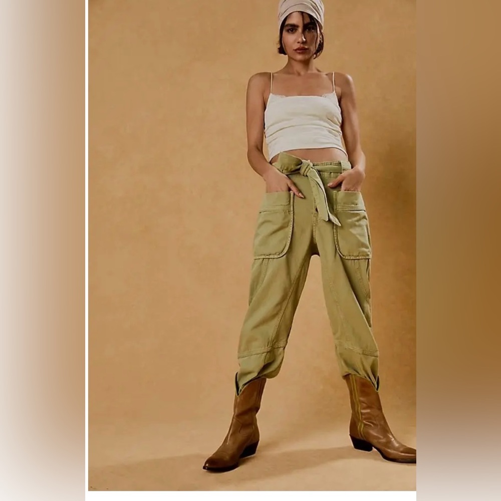 NWOT Free people Mai Tai denim joggers size small